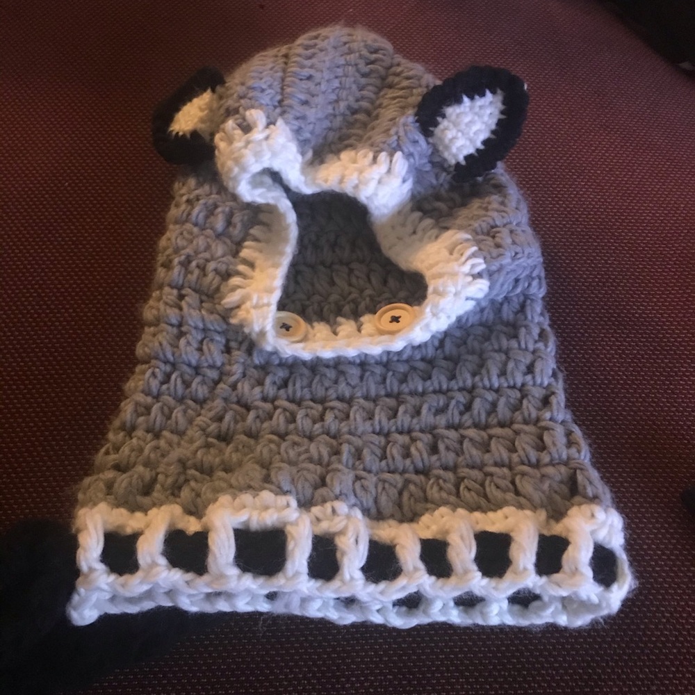 Cute knitted lamb hat/scarf